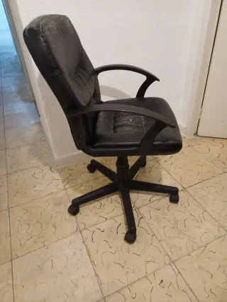 Silla de esceitorio 2euros hoy