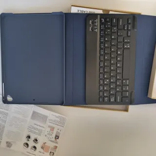 Funda Teclado Español iPad COO Azul Oscuro