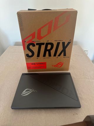 ASUS ROG Strix G16 RTX 4070 32GB RAM