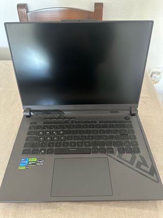 ASUS ROG Strix G16 RTX 4070 32GB RAM