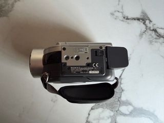 Cámara Sony Handycam DCR-DVD404E