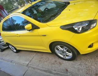 Vendo alquiler por meses de Ford Ka +