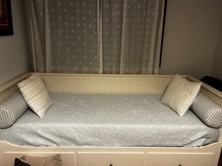 Cojines decorativos rayas beige y azul Zara Home