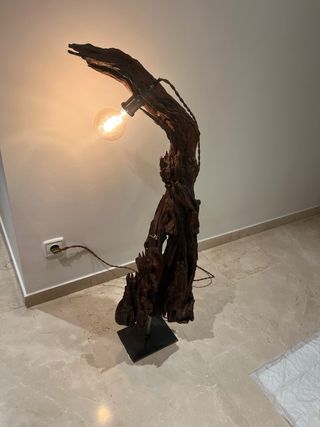 Lámpara tronco de madera de olivo