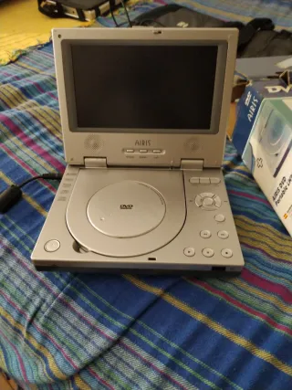 DVD Portátil AIRIS LW257