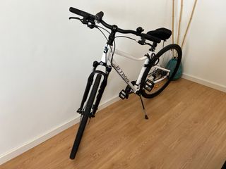 Bicicleta Trekking Riverside 500 Blanca