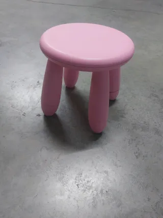Banqueta infantil rosa Ikea