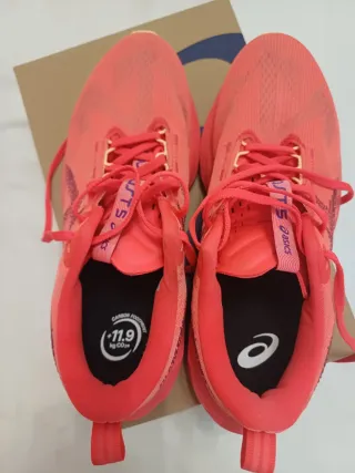 Asics Novablast 5 Naranja/Rosa