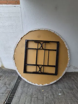 Mesa redonda madera y metal