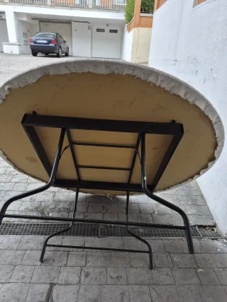 Mesa redonda madera y metal