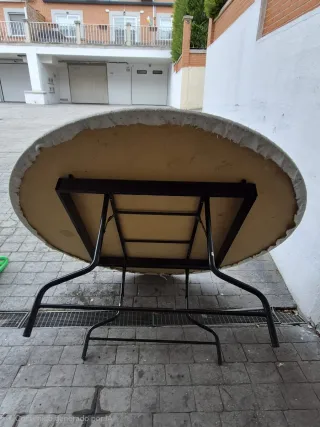 Mesa redonda madera y metal