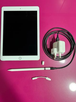 iPad Pro 2016 + Apple Pencil 1