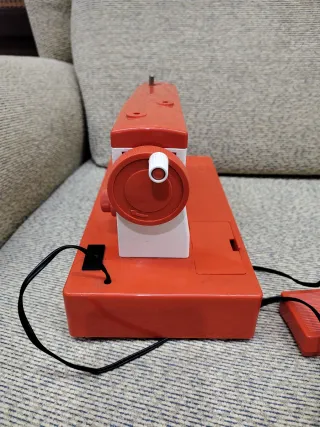 Máquina de coser Piccola JOAL