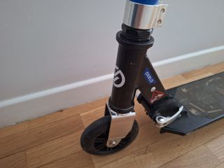 Patinete Oxelo plegable azul y negro