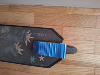 Patinete Oxelo plegable azul y negro
