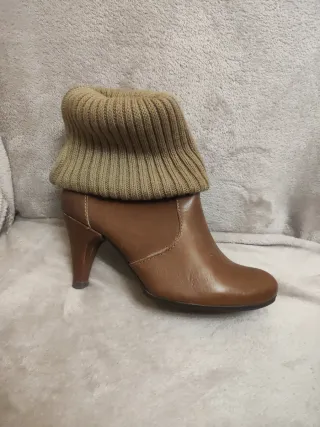 Botín marrón Stradivarius