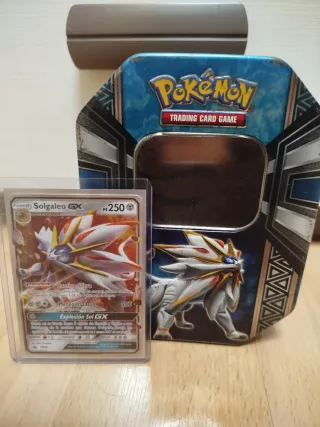 Caja Pokémon Solgaleo y Lunala GX + NECROZMA GX