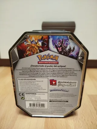 Caja Pokémon Solgaleo y Lunala GX + NECROZMA GX