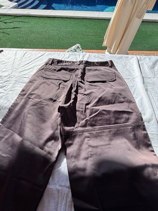 Pantalón mujer gris con bolsillos