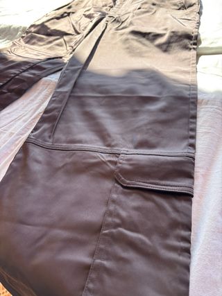 Pantalón mujer gris con bolsillos