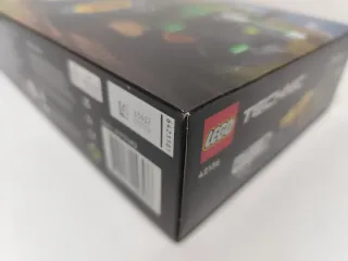 LEGO 42136 TECHNIC John Deere 9620R 4WD Tractor