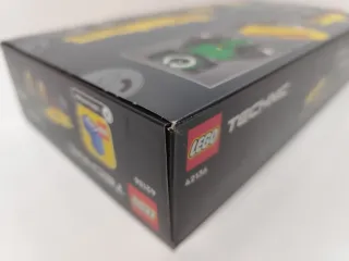 LEGO 42136 TECHNIC John Deere 9620R 4WD Tractor