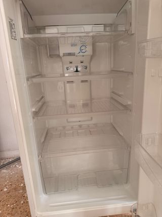 Nevera, Horno y Vitrocerámica. Todo funciona