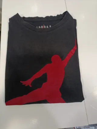 Camiseta Jordan Jumpman Air Negra Roja