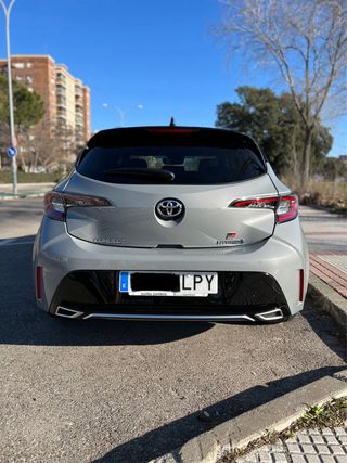 Toyota Corolla 180H GR Sport + Suspension Variable