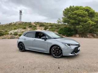 Toyota Corolla 180H GR SPORT + Suspension Variable