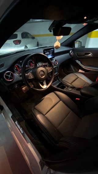 Mercedes-Benz Clase A 180 Automático
