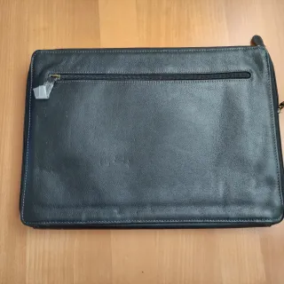 Portafolios de piel negro/marrón