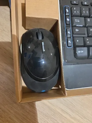 Teclado y Ratón Inalámbrico Microsoft