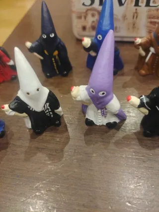 Figuras Papones Semana Santa de León.