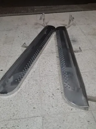 Estriberas Nissan Terrano 2