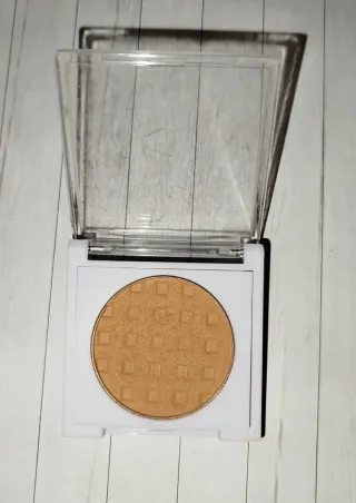 Lote Maquillaje Deliplus: Labial, Sombras, Brillo