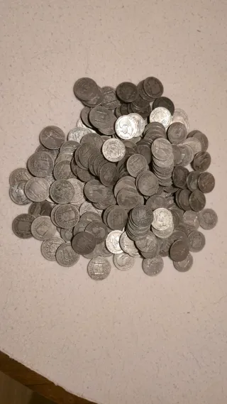 VENDO o CAMBIO 200 monedas de Plata (2Kg)