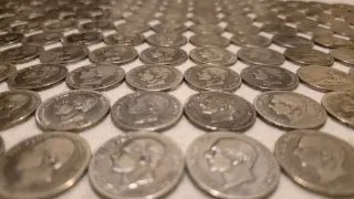 VENDO o CAMBIO 200 monedas de Plata (2Kg)