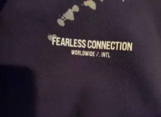 Sudadera Negra con Estampado Splatter