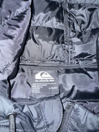 Chaqueta Quicksilver Negra con Capucha