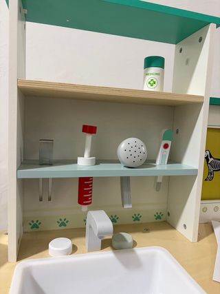 Centro veterinario de juguete