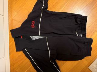 Chaqueta deportiva GRMY negra