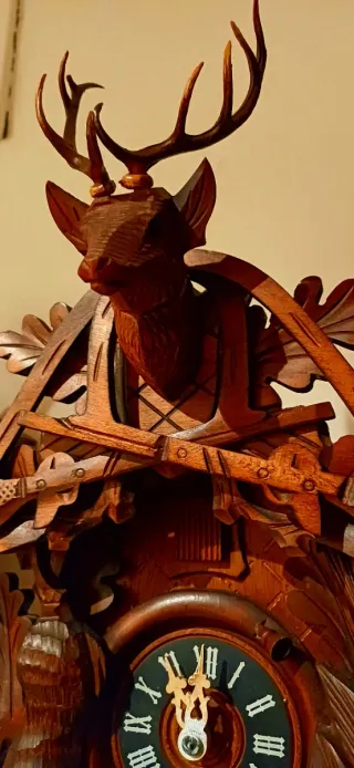 Orologio a cucù in legno intagliato carica 7 days