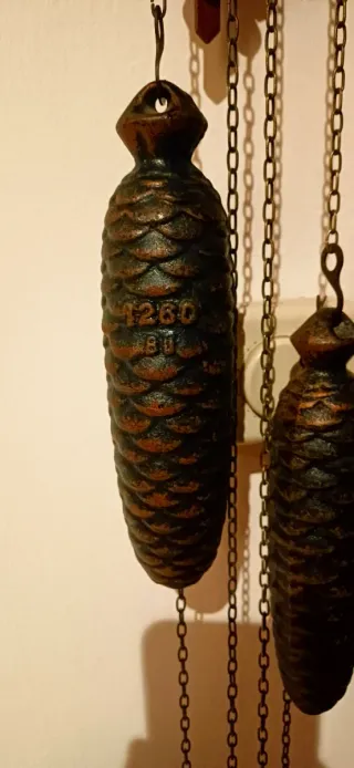 Orologio a cucù in legno intagliato carica 7 days