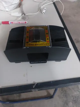 Maletín Póker sin baraja + mezclador