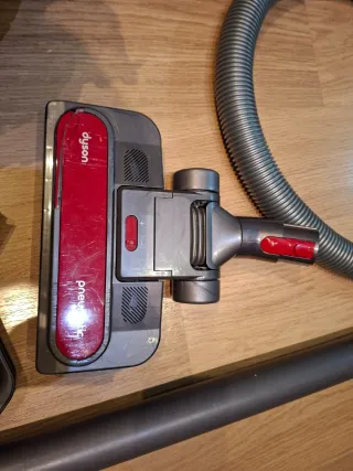 Aspiradora Dyson con Accesorios