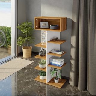 Estantería de madera y metal