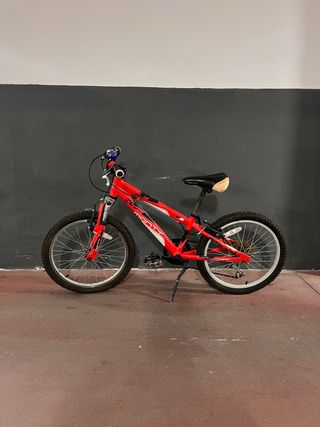 Bicicleta Monty Junior 20 6V Roja