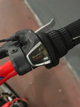 Bicicleta Monty Junior 20 6V Roja