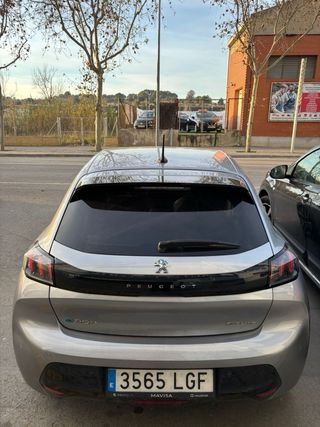 Peugeot e-208 2020